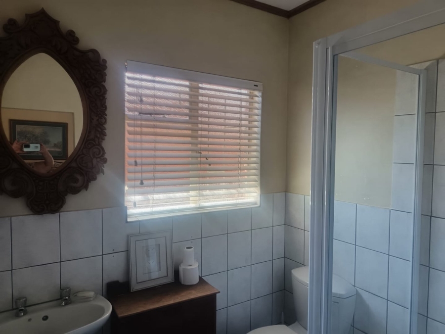 3 Bedroom Property for Sale in Roylglen Gardens Northern Cape